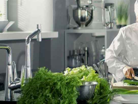 Kock i lunchrestaurang