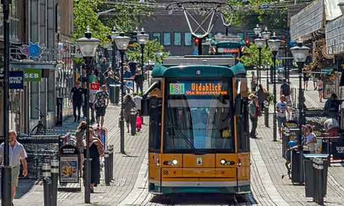 Spårvagn och shoppinggata