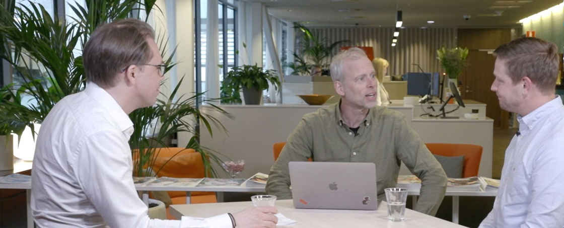 Bild på expertpanelen i webbinarium från 7 april