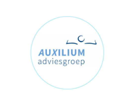 Auxilium adviesgroep logo rond