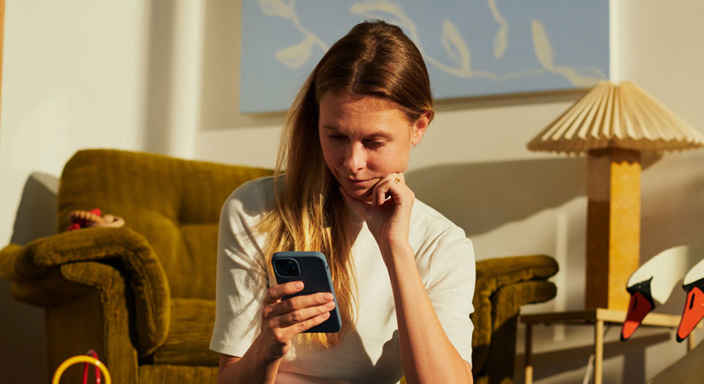 dame som betaler restskatt og får tips av svea om privatøkonomi