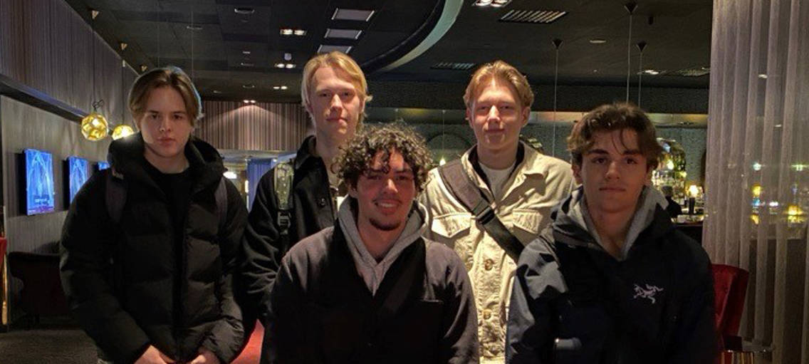 Gruppbild på vinnarteamet